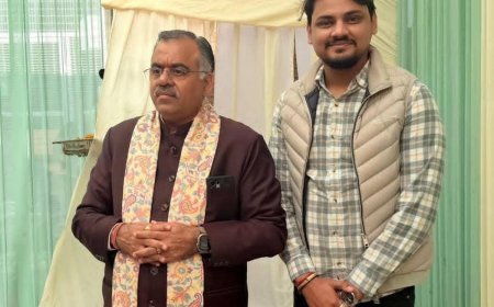 भाजपा राष्ट्रीय महासचिव तरुण चुघ से 'भठहीं  की आवाज' के प्रधान संपादक उद्धव त्रिपाठी ने की शिष्टाचार मुलाकात