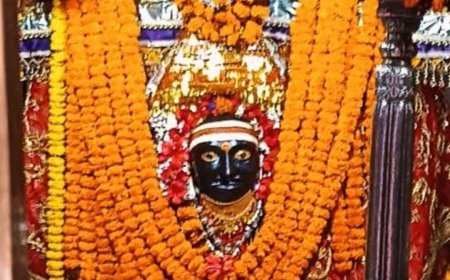 गोपालगंज थावे चोरी का खुलासा थावे मंदिर में घटित चोरी की घटना का सफल उद्भेदन 04 अभियुक्त गिरफ्तार।