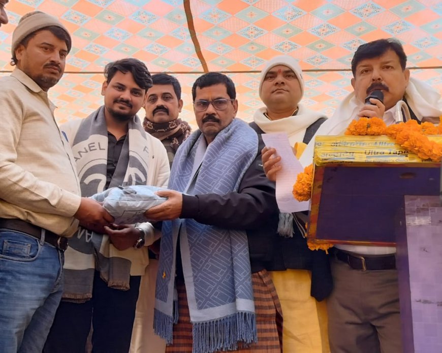 जरुरतमंदो की सेवा ही सच्चा कर्म -उद्भव त्रिपाठी