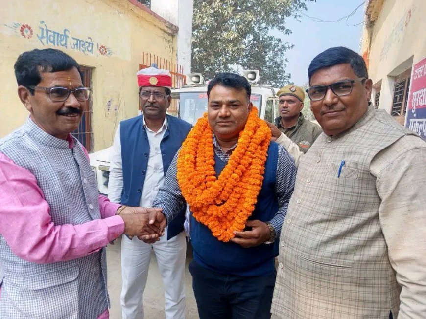 इंटरमीडिएट कॉलेज जौरा बाजार में धूमधाम से मनाया गया वार्षिकोत्सव एवं* *मांगलिक विदाई समारोह