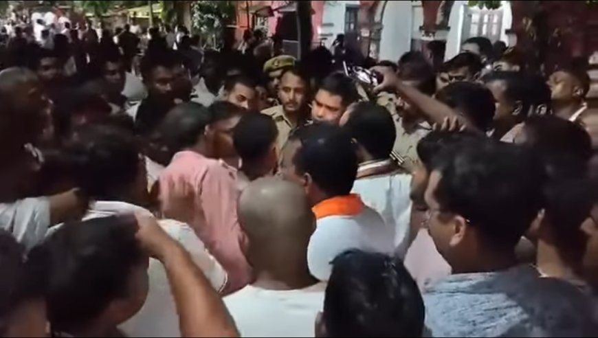 कुशीनगर में खूनी संघर्ष: शराब भट्ठी के पास विवाद के बाद 20 वर्षीय युवक की चाकू मारकर हत्या, इलाके में सनसनी